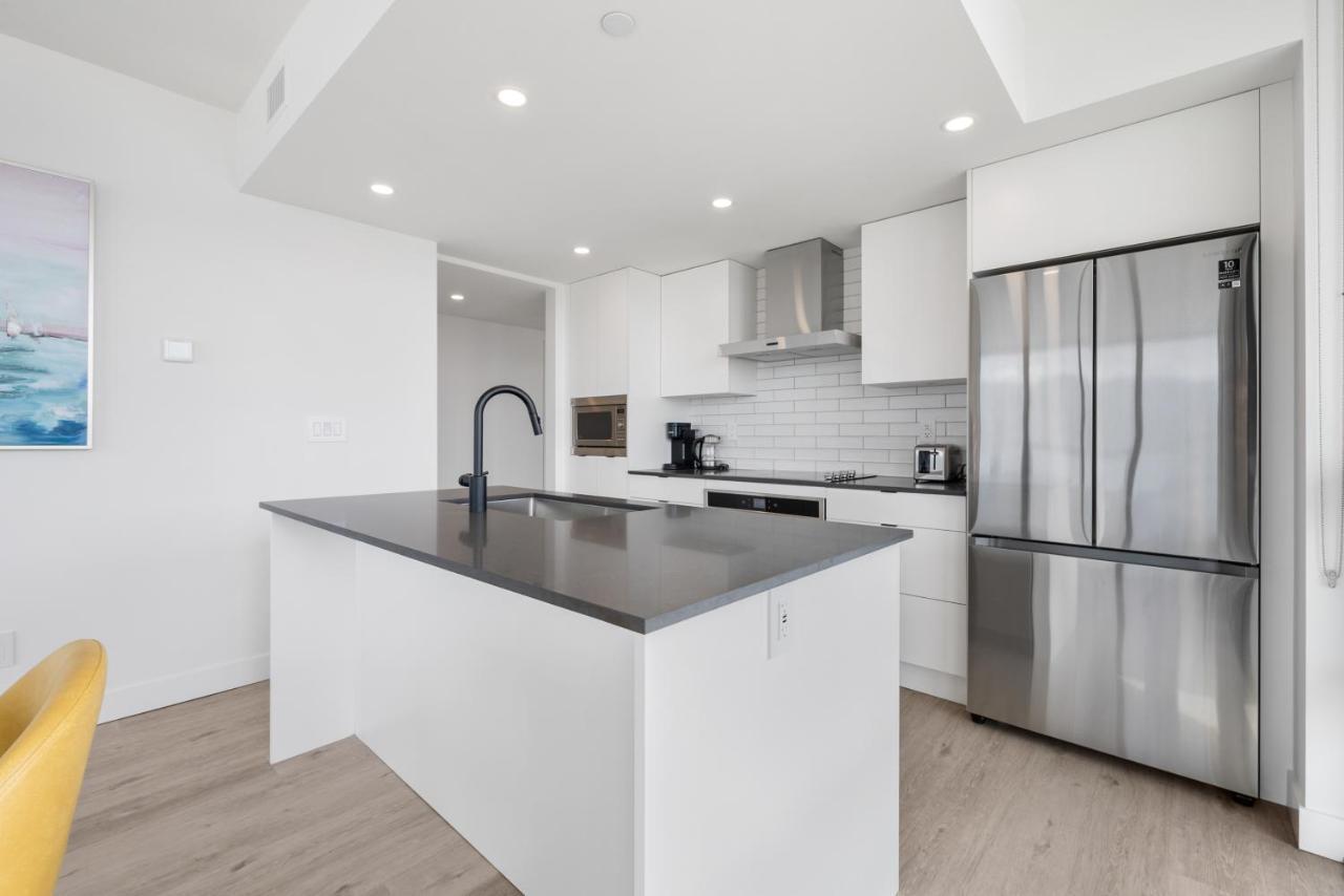 Brand New Luxury Downtown Near The Beach #13 Kelowna Exterior foto