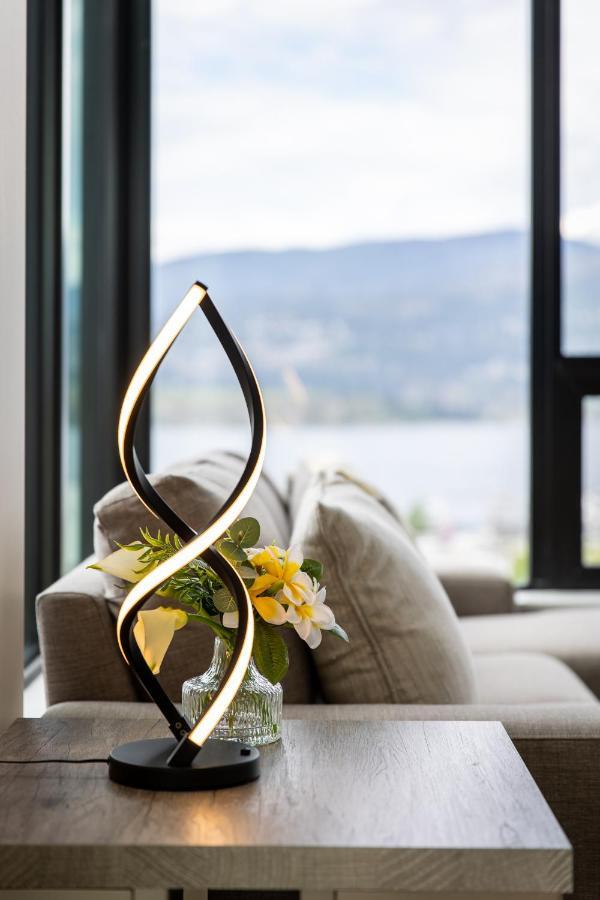 Brand New Luxury Downtown Near The Beach #13 Kelowna Exterior foto